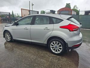 2016 Ford Focus very light Front Damage - Image 2