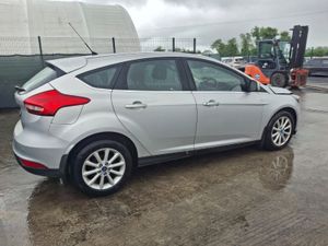 2016 Ford Focus very light Front Damage - Image 4