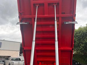 Broughan 12 Tonne Dump Trailer - Image 2