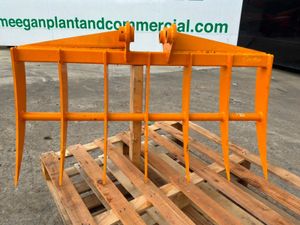 Unused 46" lawn / stone rake........40mm pins..... - Image 4