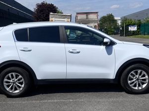 2022 Kia Sportage Mild Hybrid Commercial - Image 3