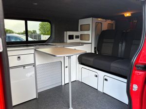 Renault Traffic Camper - Image 2
