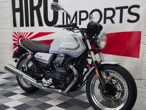 2023 Moto Guzzi V7 Special - Image 2