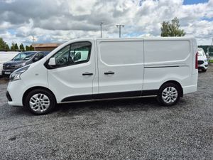 RENAULT TRAFFIC SPORT INCLUDES VAT - Image 4