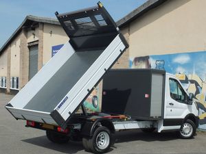 VB - 2022 Ford Transit Tipper Van - Image 2