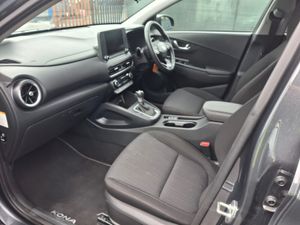 221 Hyundai Kona Hybrid  Automatic - Image 4
