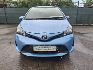 2015 Toyota vitz Automatic Only 25km - Image 2