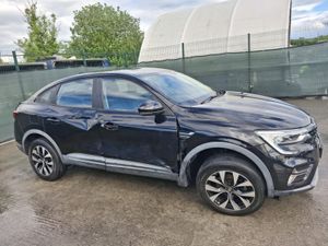 221 Renault Arkana   Automatic - Image 2