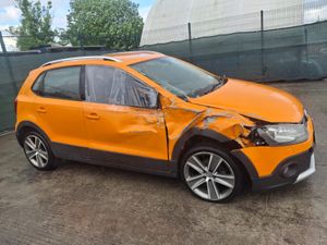 2012 VW Polo Cross 1.2  Automatic - Image 2