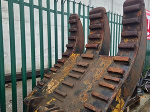 SEC Rock Grab Fit 40-70 ton Excavator - Image 3