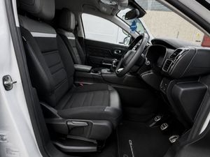 2023 Citroen C5 Aircross Commercial - Image 3