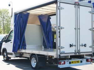 2022 Maxus Deliver 9 Curtain Sider Van - Image 2