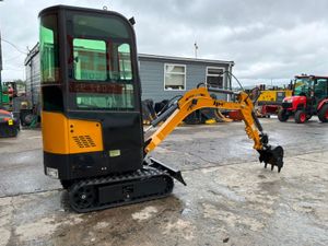 Unused 2026 JPC Ct12 Mini Digger......Full cab.... - Image 4