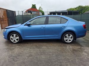 2017 Skoda Octavia  Ambition  1.6 Tdi - Image 2