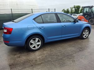 2017 Skoda Octavia  Ambition  1.6 Tdi - Image 3