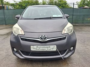 2011 Toyota Verso-S Automatic  131 km - Image 3