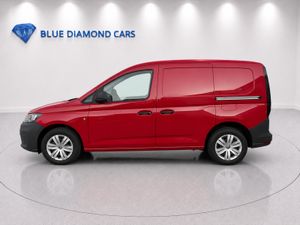 CARGO 2.0 TDI 102HP MANUAL 6SPEED FWD 2DR - Image 4