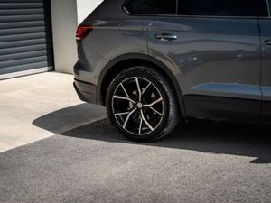 Volkswagen Touareg 2 Seat Commercial 3.0tdi 4M 5DR - Image 4