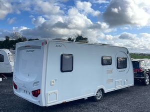 2014 Lunar Quasar 4 Berth Fixed Bed Caravan - Image 3