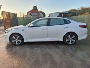 172 Kia Optima  GT line  1.7 Diesel - Image 2