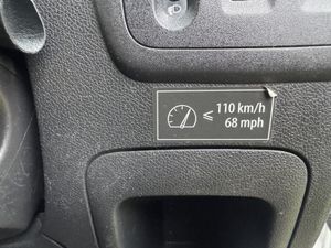 2019 Vauxhall Movano Curtainsider Van - Image 3