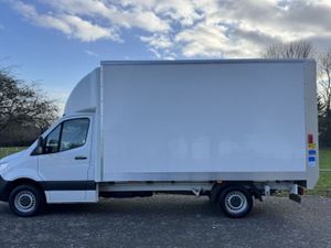 2021 Mercedes-Benz Sprinter Luton Box Van - Image 2