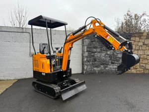1.5 Ton Mini digger NEW PETROL €7,995 ONLY - Image 4