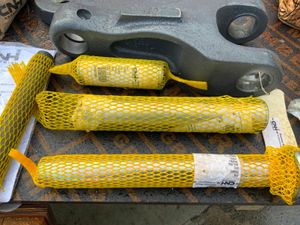 UNUSED CASE 580 BUCKET LINKAGE.........47972772 - Image 3