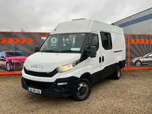 ==6 SEATER//AUTO//NEW DOE//RARE VAN== - Image 2