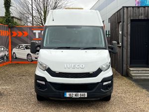 ==STUNNING VAN//AUTO//FULL LEATHER//CLEAN VAN== - Image 3