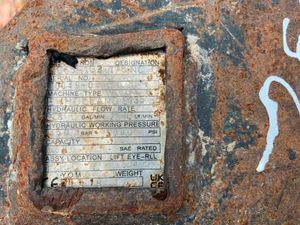 GEITH HYDRAULIC QUICK HITCH.....65mm........276pf. - Image 4