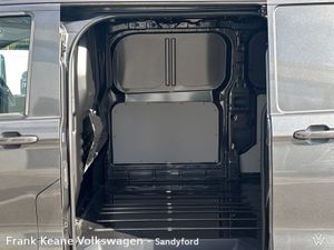 Volkswagen Transporter HIGHLINE 4MOTION AUTO 30 LW - Image 4