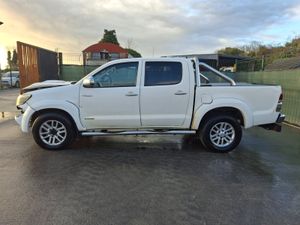 2015 Toyota Hilux  3.0 Diesel - Image 2