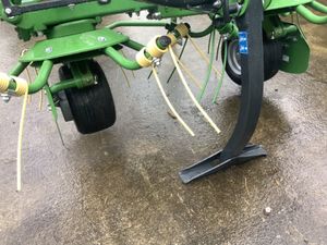New Krone Vendro 900 Eight rotor Tedder - Image 4