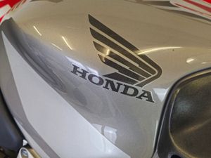 2005 Honda CBR600F - Image 2