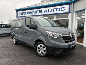 2023 Renault Trafic Business 9 Seater Automatic - Image 3