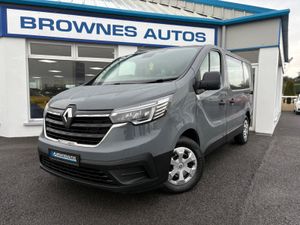 2023 Renault Trafic Business 9 Seater Automatic - Image 2