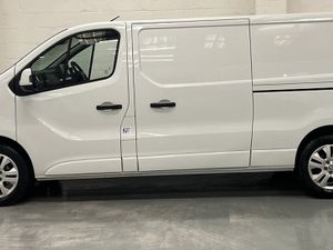 2024 Renault Trafic Panel Van - Image 3