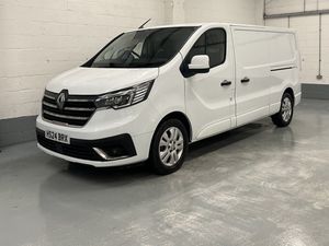 2024 Renault Trafic Panel Van - Image 4