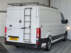 Volkswagen Crafter CR30 MWB DIESEL FWD - Image 4