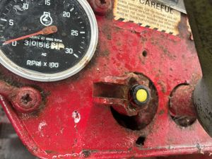 1976 International 574 with Loader - Image 2