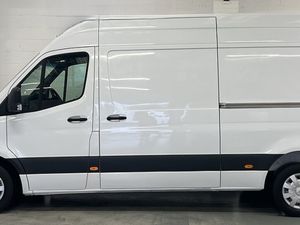 2021 Mercedes-Benz Sprinter Medium Roof Panel Van - Image 4