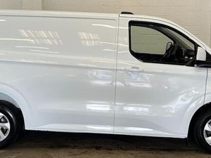 2024 Ford Transit Custom Panel Van - Image 4