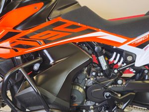 2019 KTM 790 Adventure - Image 3