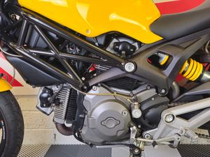 2009 Ducati Monster 696 - Image 2