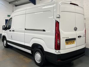 2023 Maxus Deliver 9 Panel Van - Image 3