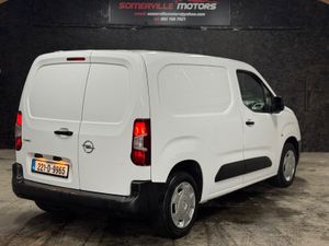 OPEL COMBO “126,000KMS” “NEW DOE” 2022 - Image 4