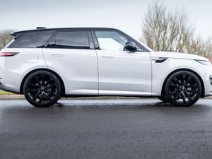 Land Rover Range Rover Sport 3L Diesel - Image 4