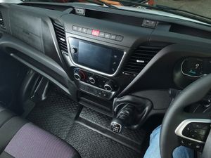 2024 Iveco Daily Medium Roof Panel Van - Image 3