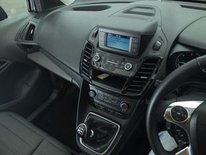 2024 Ford Transit Connect Small Panel Van - Image 4